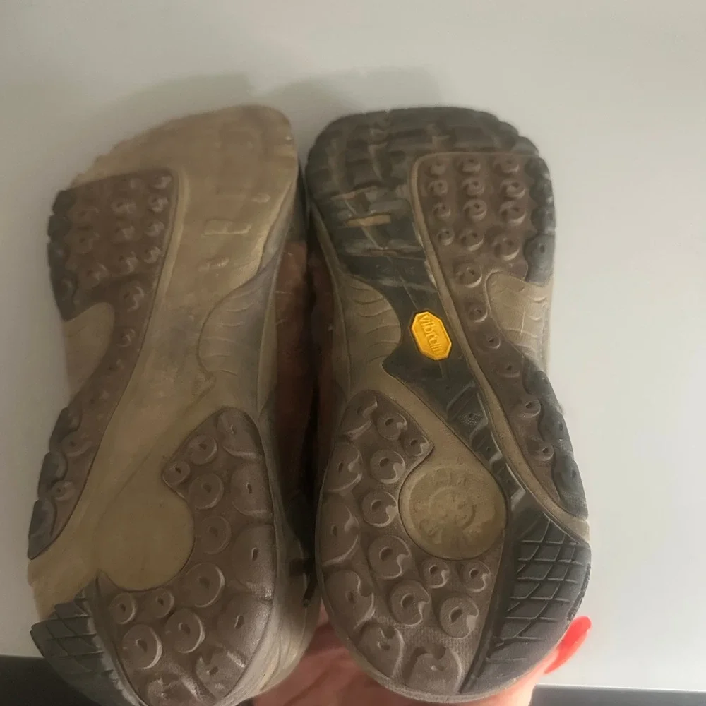 Merrell avian light
